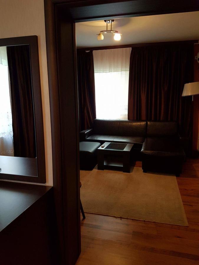 Oryakhovo Motel Paradise מראה חיצוני תמונה