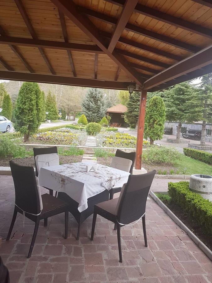 Oryakhovo Motel Paradise מראה חיצוני תמונה
