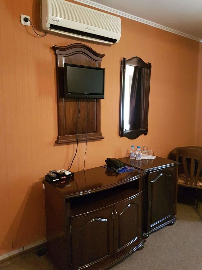 Oryakhovo Motel Paradise מראה חיצוני תמונה
